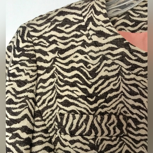 SALE! Dana Buchman jacket - Picture 8 of 9